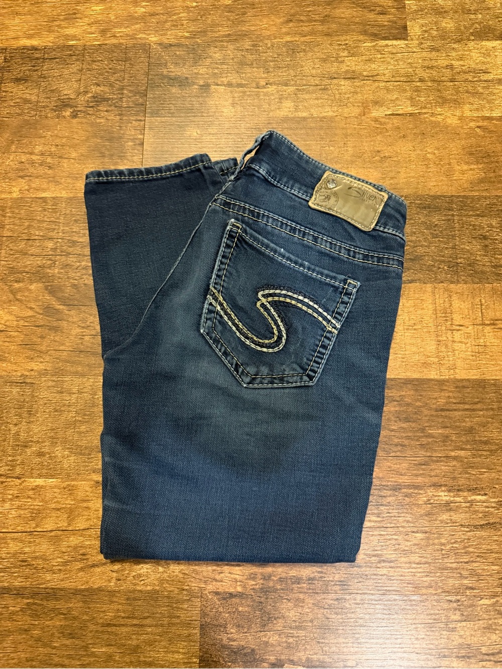 Silver Jeans Women's Suki Capri-length jeans - size 27